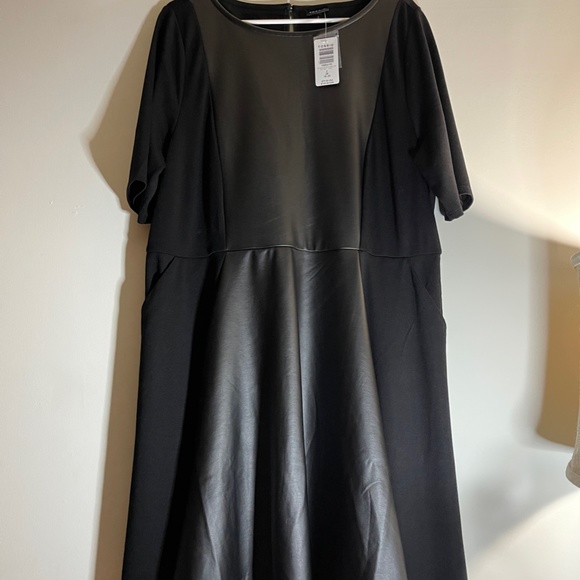 Torrid Luxe Ponte Coated Skater Dress - Picture 4 of 6